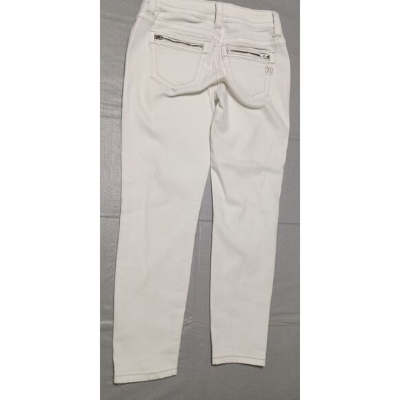 MISS ME: White Jeans with Zipped Back Pockets/Easy Ankle Skinny, Woman Size 26 - Picture 2 of 8